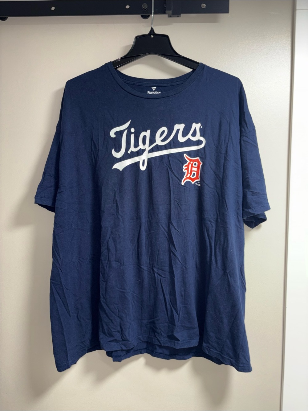 NWOT Fanatics Navy Detroit Tigers Script Short Sleeve Tee